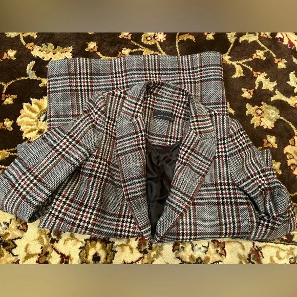 Zara Gray Plaid Coat - Picture 6 of 7